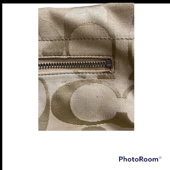 Coach Purse with pink strap EUC - Picture 9 of 11